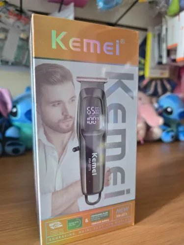 Maquina kmei barbear