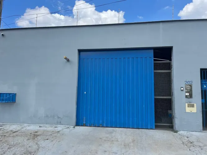 PARQUE TAQUARAL BARRACAO 300m²