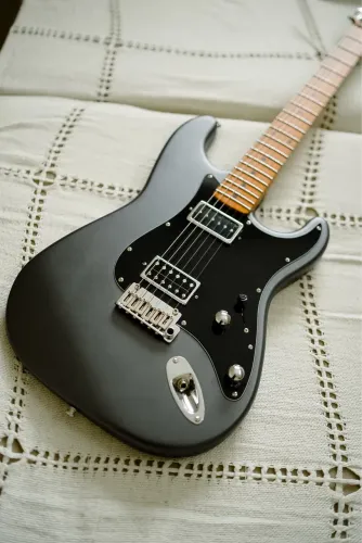 Guitarra Squier Standard