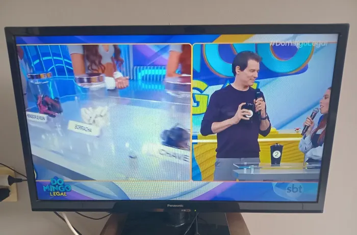 TV Panasonic 32" LCD/LED modelo TC-L32B6B. NÃO É SMART