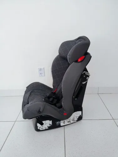 Vendo Cadeirinha Matrix Evolution Burigotto para crianças de 0 a 25kg 