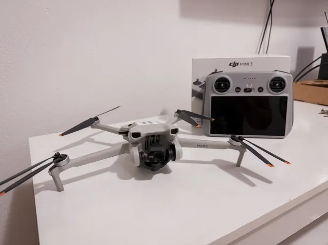 Drone DJI MINI 3 Standard | Controle com Tela