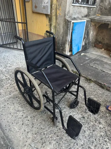 Cadeira de Rodas Dobrável