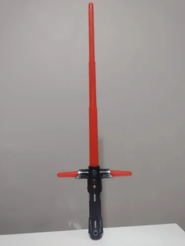 Sabre Basico Star Wars Kylo Ren - Hasbro
