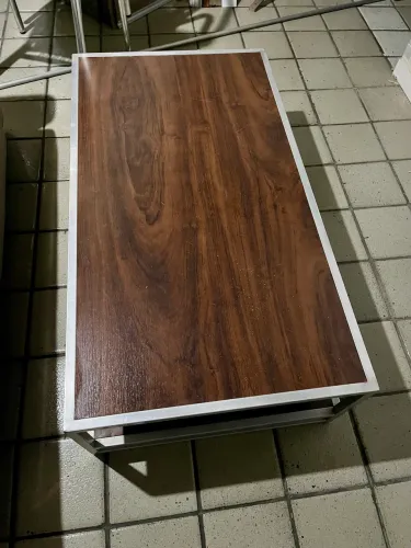 Mesa de centro em inox e madeira