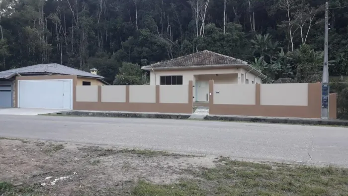 Casa para Venda em Piraí, Ribeirão das Lajes, 3 dormitórios, 1 suíte, 3 banheiros, 4 vagas