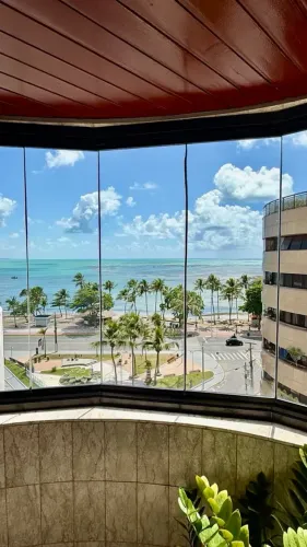 Apartamento vista mar| 132m2- 4 qts - 3 Vagas