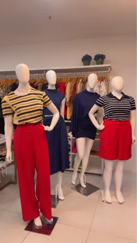  4 Manequim feminino 