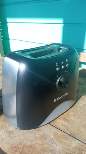 Electrolux TS Pro 800W - SÓ TROCAR FUSÍVEL