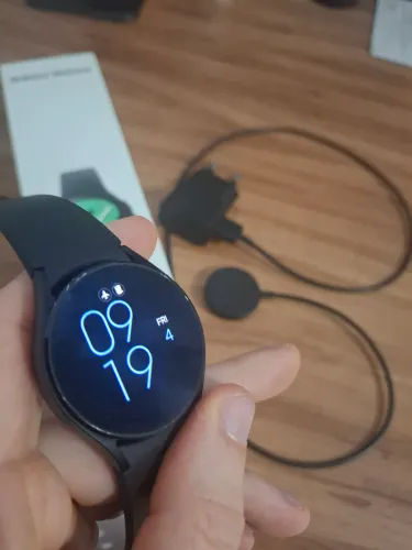 Samsung Galaxy Watch 4