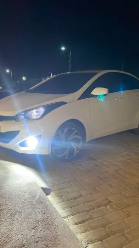 Hyundai HB20S C.plus/c.style 1.6 Flex 16V Mec.4p 2015