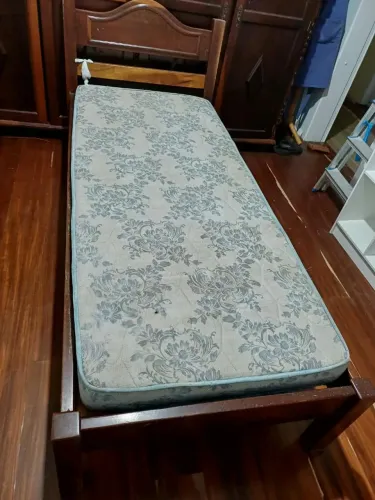 Cama de solteiro