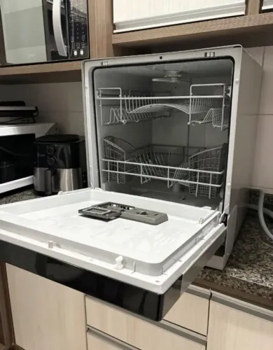 Lava louças 8 serviços Impecável * Aceito cartão
