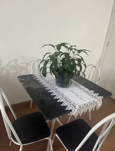 Conjunto de mesa 4 lugares