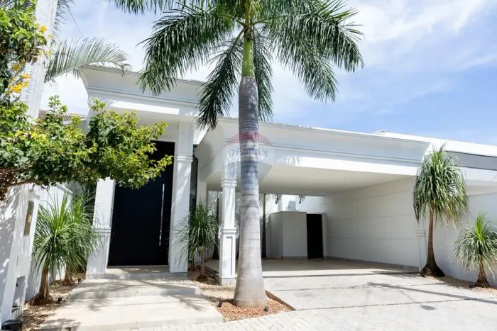 Casa à venda no Condomínio San Marino em Birigui/SP com 310 m², 3 suítes e piscina