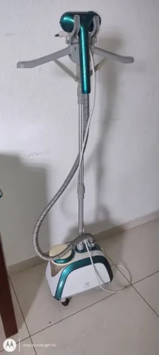 Ferro a vapor Eletrolux