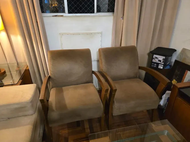 Duas poltronas