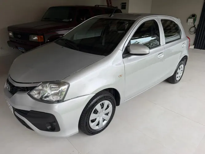 Toyota Etios X 1.3 Flex 16V 5P Mec. 2018
