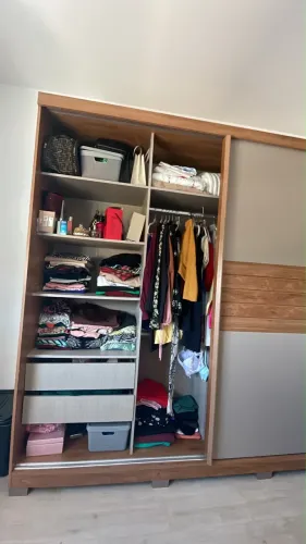 Guarda roupa de casal