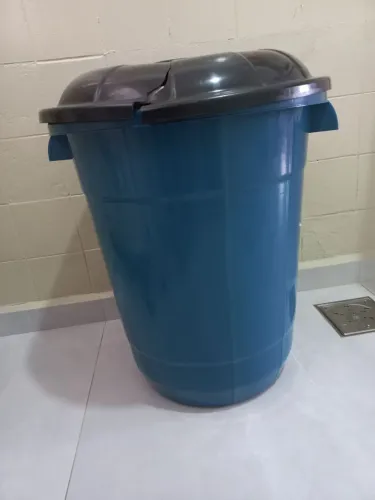 Cestos de roupa grátis- Leia o anúncio