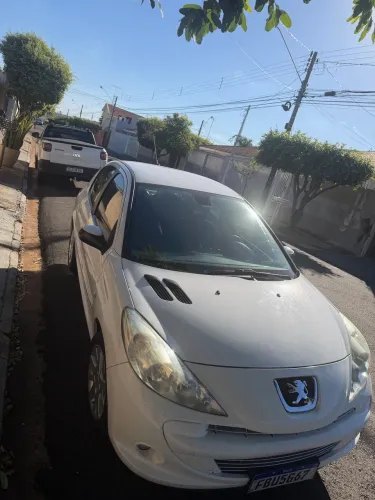 Peugeot 207 XS 1.6 Flex 16V 5P Aut. 2012