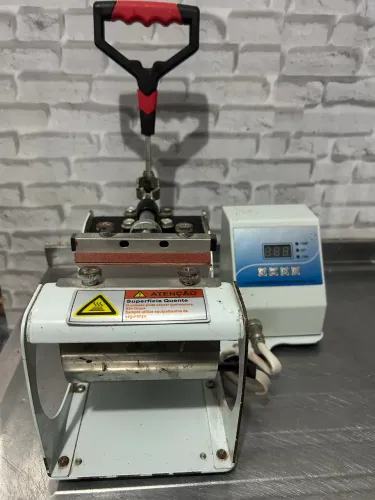Prensa Térmica para Sublimação - Canecas Painel Digital