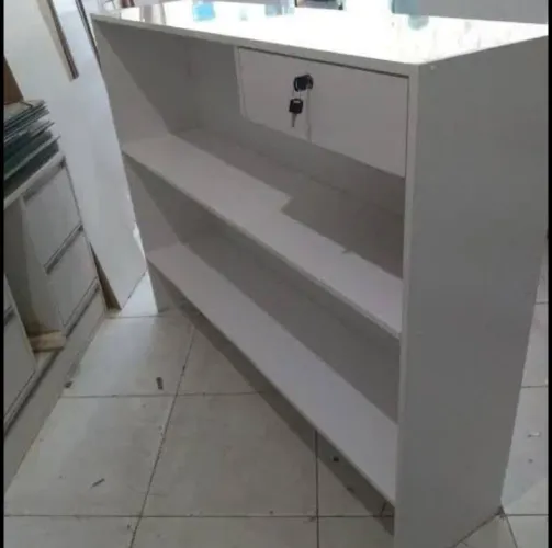 Balcão MDF com gaveta e tranca