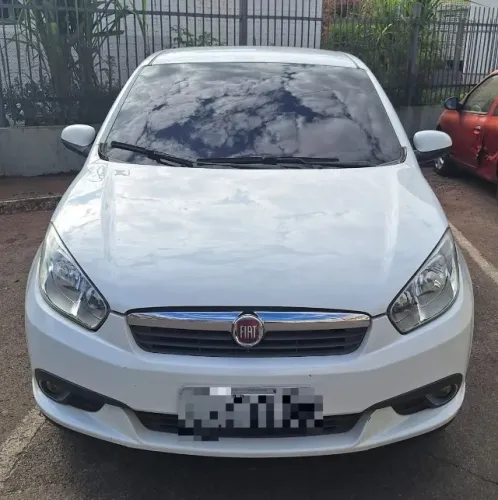 Fiat Grand Siena Essence 1.6 Flex 16V 2015