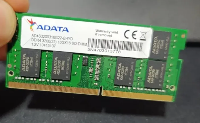 Memória para Notebook 16 gb x 01 Adata 3200Mhz perfeita - Só serve para notebooks DDR4