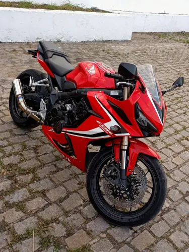 CBR 650R - ASSUMIR CONSÓRCIO