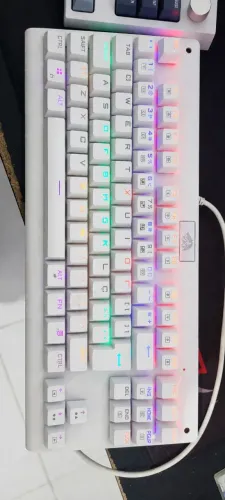 Teclado mecânico gamer