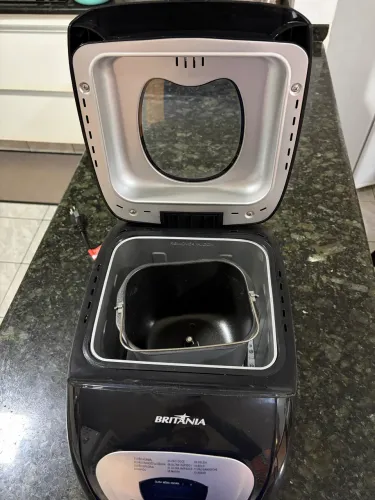 Máquina panificadora Britânia