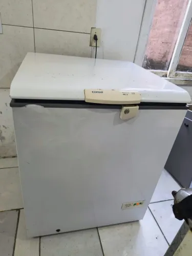 Vendo freezer cônsul