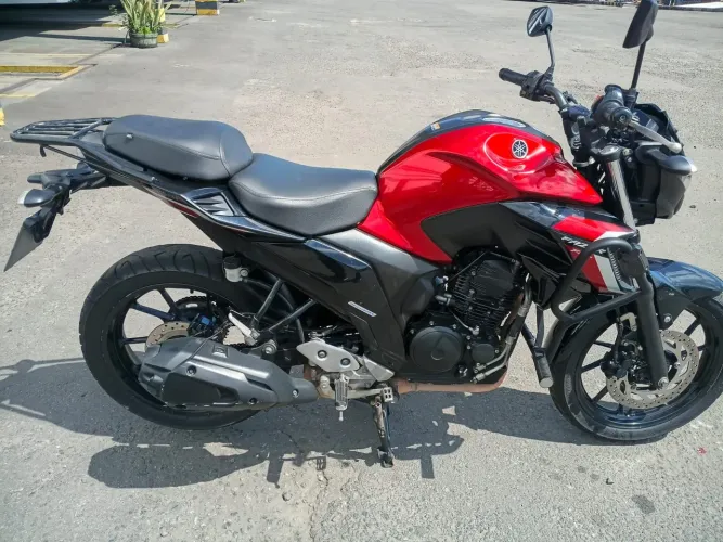 YAMAHA FZ25 2024