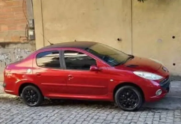 Peugeot 207 Sedan Passion XR 1.4 Flex 8V 4P 2011