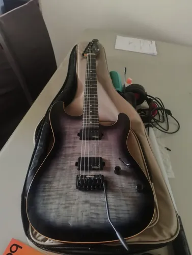 Guitarra benson hardy morden