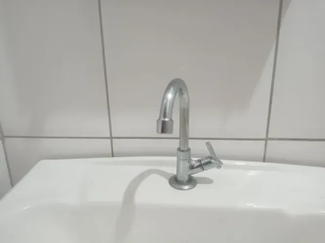Bombeiro Hidráulico. 24hs. Profissional. Zap : ( 31 *