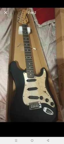 Guitarra phx modelo statuscast
