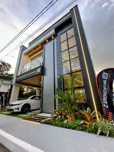 ALTO PADRÃO CASA DUPLEX MOBILIADA COM 3 SUÍTES E PISCINA COM HIDROMASSAGEM