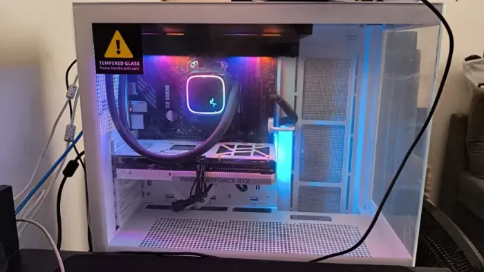 PC Gamer Novo Ryzen 7 5700X3D | RTX 4060 Ti 16GB | 32GB RAM | SSD NVMe 1TB