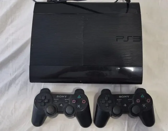 Playstation 3 Slim + 14 jogos