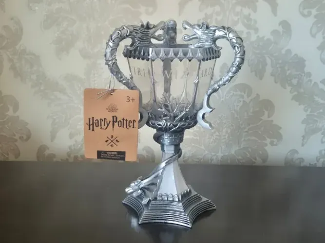 Taça Harry Potter. Torneio Tribruxo / Twizard Cup. Com Luz!