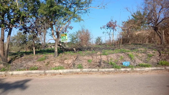 Excelente lote  , 4 minutos da  BR 381,proximo a SADA, comércio como depósitos,  mercearia