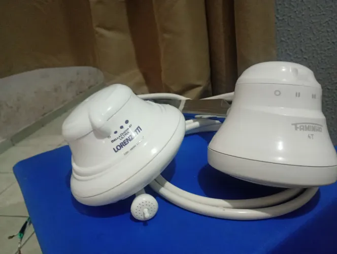 Chuveiros  elétrico em ótimo estado  150$ 