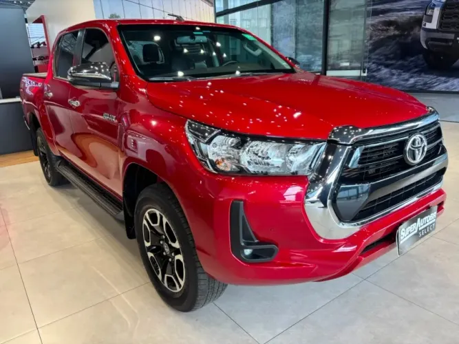 Toyota Hilux CD SRV 4X4 2.8 TDI Diesel Aut. 2023