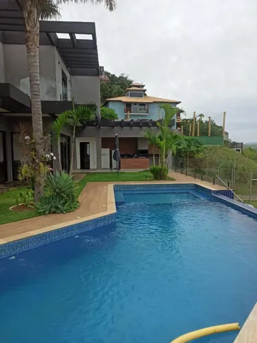 Sobrado com 4 dormitórios à venda, 310 m² por R$ 3.400.000 - Igaratá/SP