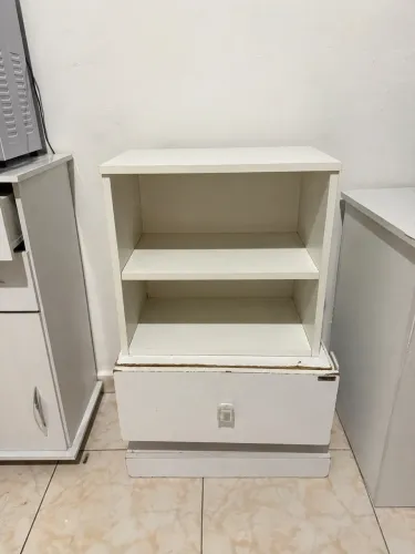   Móvel Multiuso Branco e rosa com Gaveta - Usado 