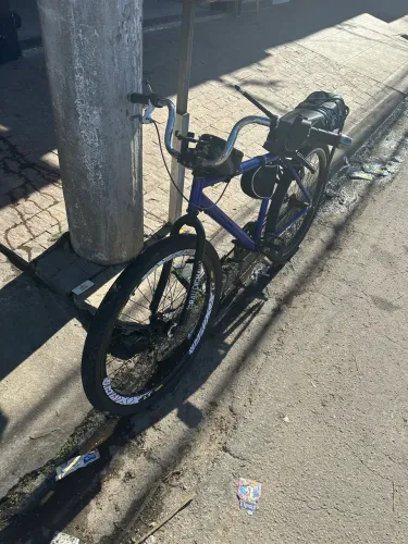 Bicicleta quadro reto aro 26 montadinha