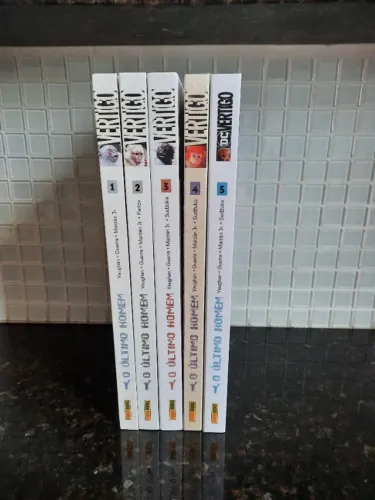 Coleção Completa | Y - O Ultimo Homem 1 ao 5 (Capa Dura)
