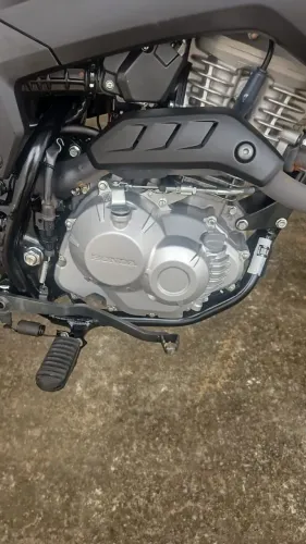 Moto impecável zap *99